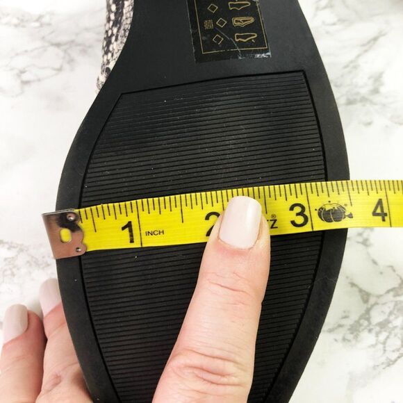 NWT Qupid Faux Snakeskin Pointed Toe Cut-Out Flats (10) Slip-On Python Booties - Picture 7 of 12